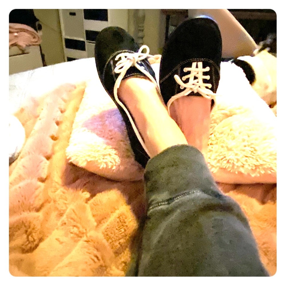 Dr.Martin’S Black Velvet Skull’s Canvas Slip ONS